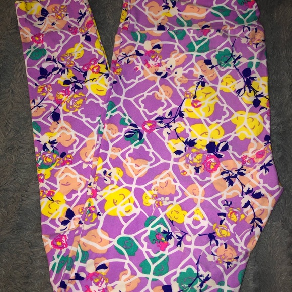 LuLaRoe Tall and Curvy Leggings - Picture 2 of 4